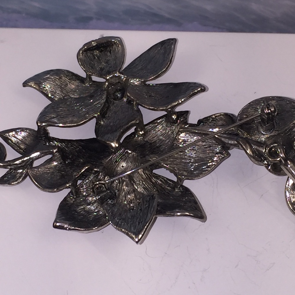 Large Statement Crystal Rhinestone Brooch - image 5